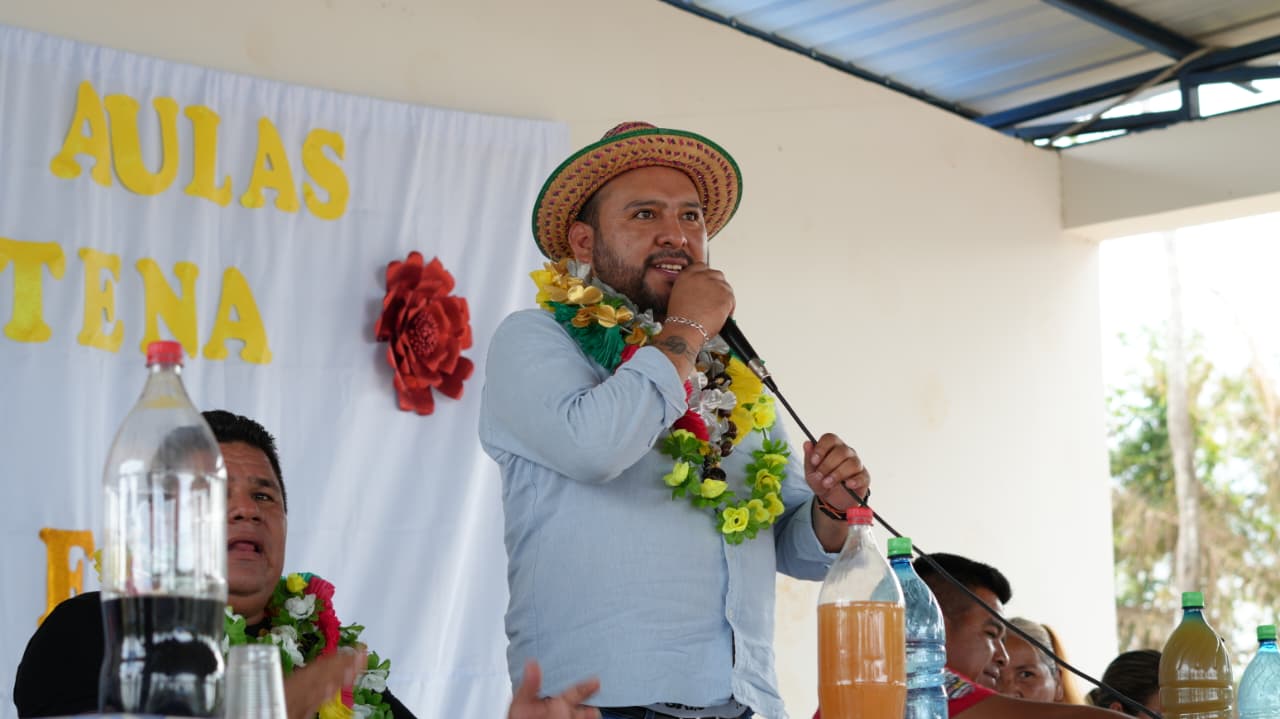 𝗠𝗶𝗻𝗶𝘀𝘁𝗿𝗼 𝗥𝗶́𝗼𝘀 𝗲𝗻𝘁𝗿𝗲𝗴𝗮 𝘁𝗿𝗲𝘀 𝗽𝗿𝗼𝘆𝗲𝗰𝘁𝗼𝘀 𝗲𝗻 𝘃𝗶́𝘀𝗽𝗲𝗿𝗮𝘀 𝗱𝗲𝗹 𝗮𝗻𝗶𝘃𝗲𝗿𝘀𝗮𝗿𝗶𝗼 𝟴𝟳 𝗱𝗲 𝗣𝗮𝗻𝗱𝗼 𝗾𝘂𝗲 𝗮𝘀𝗰𝗶𝗲𝗻𝗱𝗲𝗻 𝗮 𝘂𝗻𝗮 𝗶𝗻𝘃𝗲𝗿𝘀𝗶𝗼́𝗻 𝗱𝗲 𝗕𝘀 𝟱.𝟵 𝗠𝗠