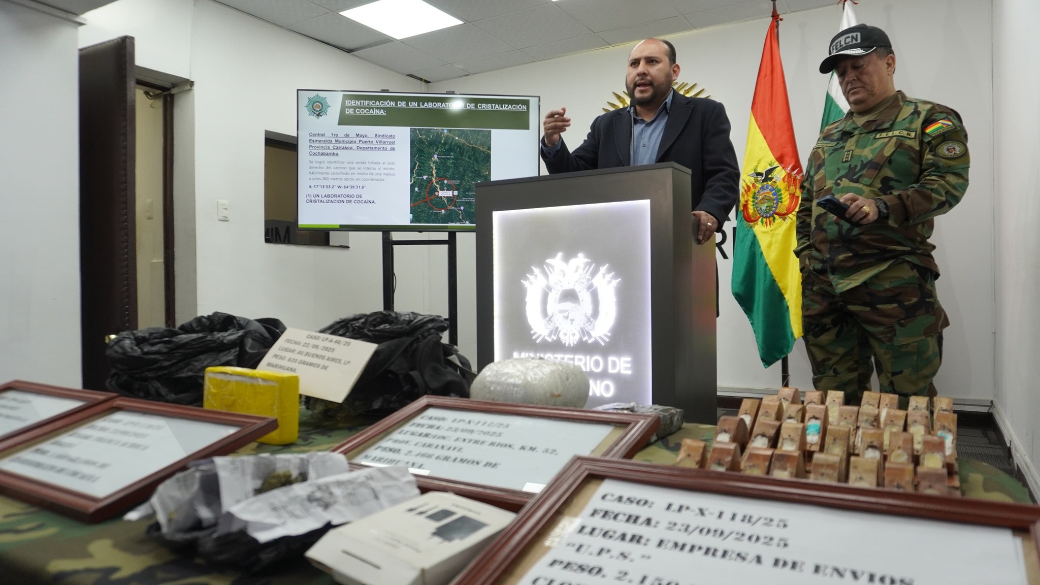 𝗠𝗶𝗻𝗶𝘀𝘁𝗿𝗼 𝗥í𝗼𝘀 𝗱𝗲𝘀𝗰𝗮𝗿𝘁𝗮 𝗳𝗶𝗻𝗲𝘀 𝗽𝗼𝗹í𝘁𝗶𝗰𝗼𝘀 𝗲𝗻 𝗹𝗮 𝗮𝗽𝗿𝗲𝗵𝗲𝗻𝘀𝗶ó𝗻 𝗱𝗲 𝗙𝗲𝗹𝗶𝗽𝗲 𝗖á𝗰𝗲𝗿𝗲𝘀
