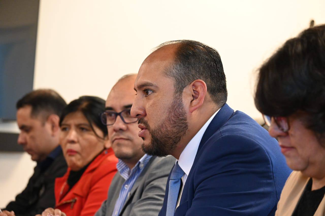 𝗠𝗶𝗻𝗶𝘀𝘁𝗿𝗼 𝗥í𝗼𝘀: 𝗣𝗮𝗿𝗮 𝗹𝗮 𝘀𝗲𝗴𝘂𝗻𝗱𝗮 𝘃𝘂𝗲𝗹𝘁𝗮 𝗲𝗹𝗲𝗰𝘁𝗼𝗿𝗮𝗹, 𝘀𝗲 𝗱𝗲𝘀𝗽𝗹𝗲𝗴𝗮𝗿á𝗻 𝗺á𝘀 𝗱𝗲 𝟮𝟳.𝟬𝟬𝟬 𝗲𝗳𝗲𝗰𝘁𝗶𝘃𝗼𝘀 𝗽𝗼𝗹𝗶𝗰𝗶𝗮𝗹𝗲𝘀