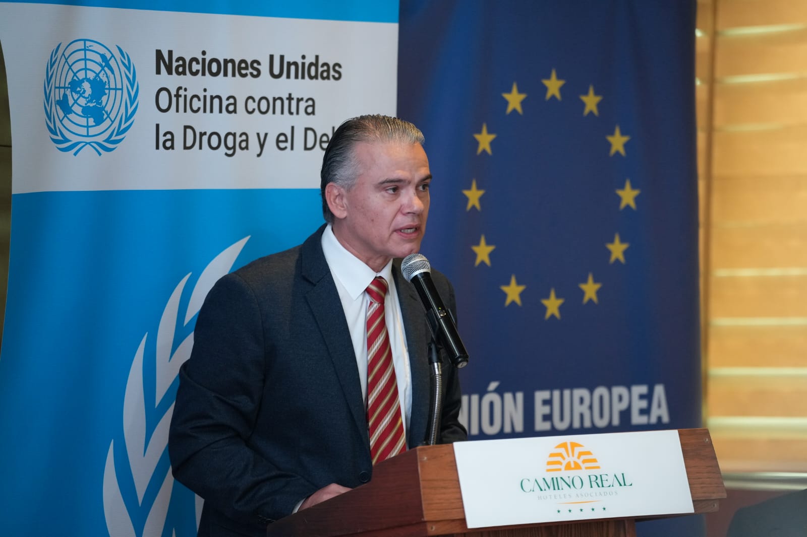 𝗘𝗿𝗿𝗮𝗱𝗶𝗰𝗮𝗰𝗶𝗼́𝗻 𝘃𝘂𝗲𝗹𝘃𝗲 𝗮𝗹 𝗰𝗲𝗻𝘁𝗿𝗼 𝗱𝗲 𝗹𝗮 𝗽𝗼𝗹𝗶́𝘁𝗶𝗰𝗮 𝗮𝗻𝘁𝗶𝗱𝗿𝗼𝗴𝗮 𝘁𝗿𝗮𝘀 𝗰𝗼𝗻𝗳𝗶𝗿𝗺𝗮𝗿𝘀𝗲 𝘀𝗼𝗯𝗿𝗲𝗽𝗿𝗼𝗱𝘂𝗰𝗰𝗶𝗼́𝗻 𝗱𝗲 𝗰𝗼𝗰𝗮