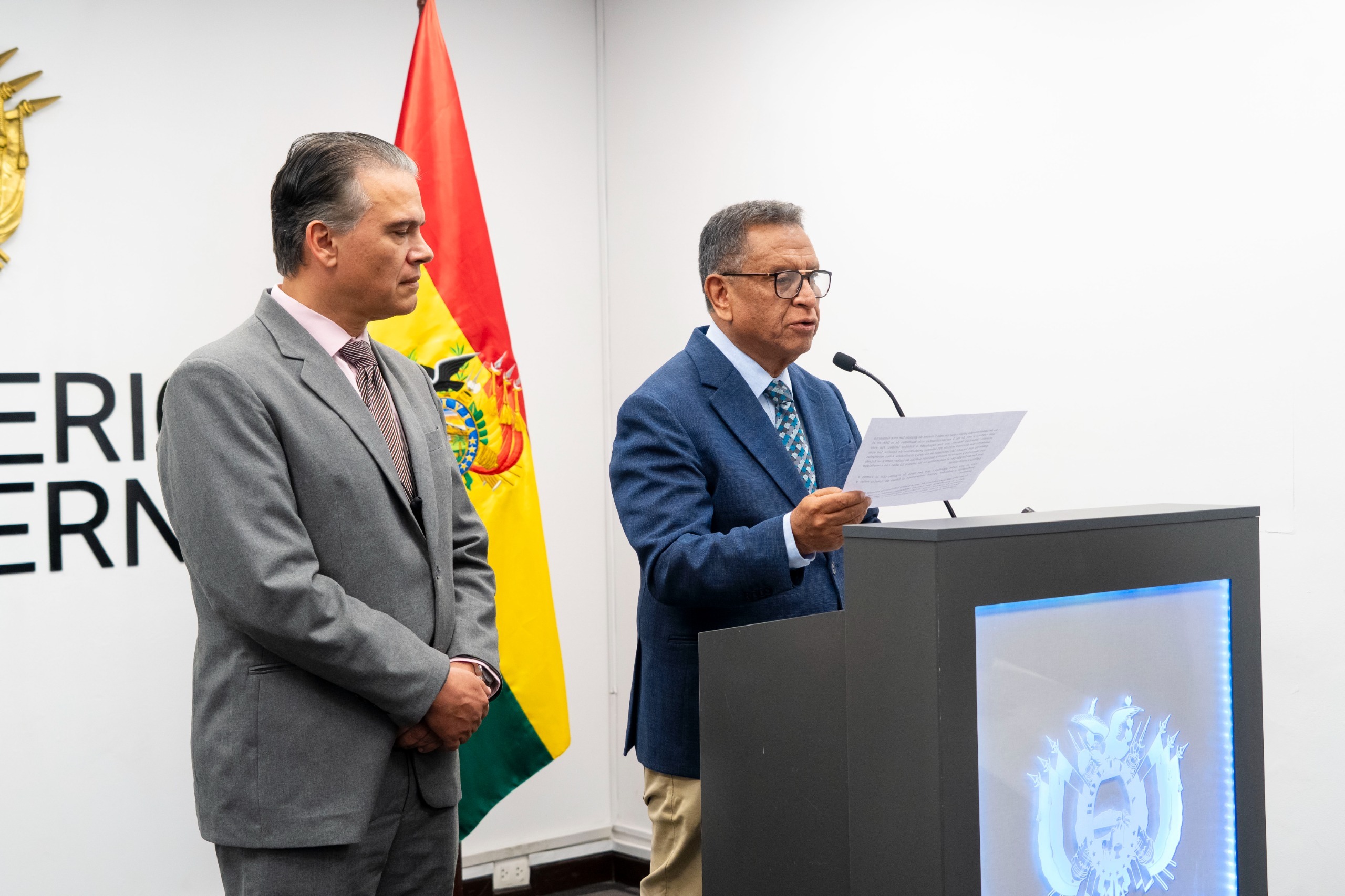 𝗠𝗶𝗻𝗶𝘀𝘁𝗿𝗼 𝗱𝗲 𝗚𝗼𝗯𝗶𝗲𝗿𝗻𝗼 𝘀𝗼𝗹𝗶𝗰𝗶𝘁𝗮 𝗶𝗻𝘁𝗲𝗿𝗽𝗲𝗹𝗮𝗰𝗶𝗼́𝗻 𝗮𝗻𝘁𝗲 𝗹𝗮 𝗔𝘀𝗮𝗺𝗯𝗹𝗲𝗮 𝗟𝗲𝗴𝗶𝘀𝗹𝗮𝘁𝗶𝘃𝗮 𝗽𝗮𝗿𝗮 𝗶𝗻𝗳𝗼𝗿𝗺𝗮𝗿 𝘀𝗼𝗯𝗿𝗲 𝗹𝗮 𝗹𝘂𝗰𝗵𝗮 𝗰𝗼𝗻𝘁𝗿𝗮 𝗲𝗹 𝗻𝗮𝗿𝗰𝗼𝘁𝗿𝗮́𝗳𝗶𝗰𝗼