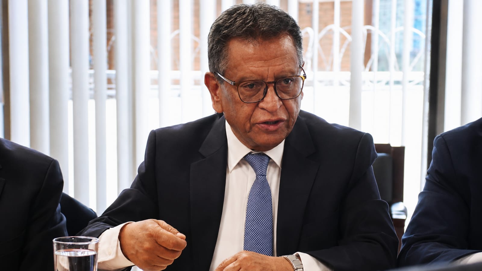 𝗖𝗼𝗺𝗶𝘀𝗶𝗼́𝗻 𝗱𝗲 𝗖𝗵𝗶𝗹𝗲 𝗹𝗹𝗲𝗴𝗮 𝗮 𝗕𝗼𝗹𝗶𝘃𝗶𝗮 𝗽𝗮𝗿𝗮 𝗰𝗼𝗮𝗱𝘆𝘂𝘃𝗮𝗿 𝗮 𝗲𝘀𝗰𝗹𝗮𝗿𝗲𝗰𝗲𝗿 𝗲𝗹 𝗰𝗮𝘀𝗼 𝗱𝗲 𝗹𝗮𝘀 𝗺𝗮𝗱𝗲𝗿𝗮𝘀 𝗲𝗻 𝗔𝗿𝗶𝗰𝗮