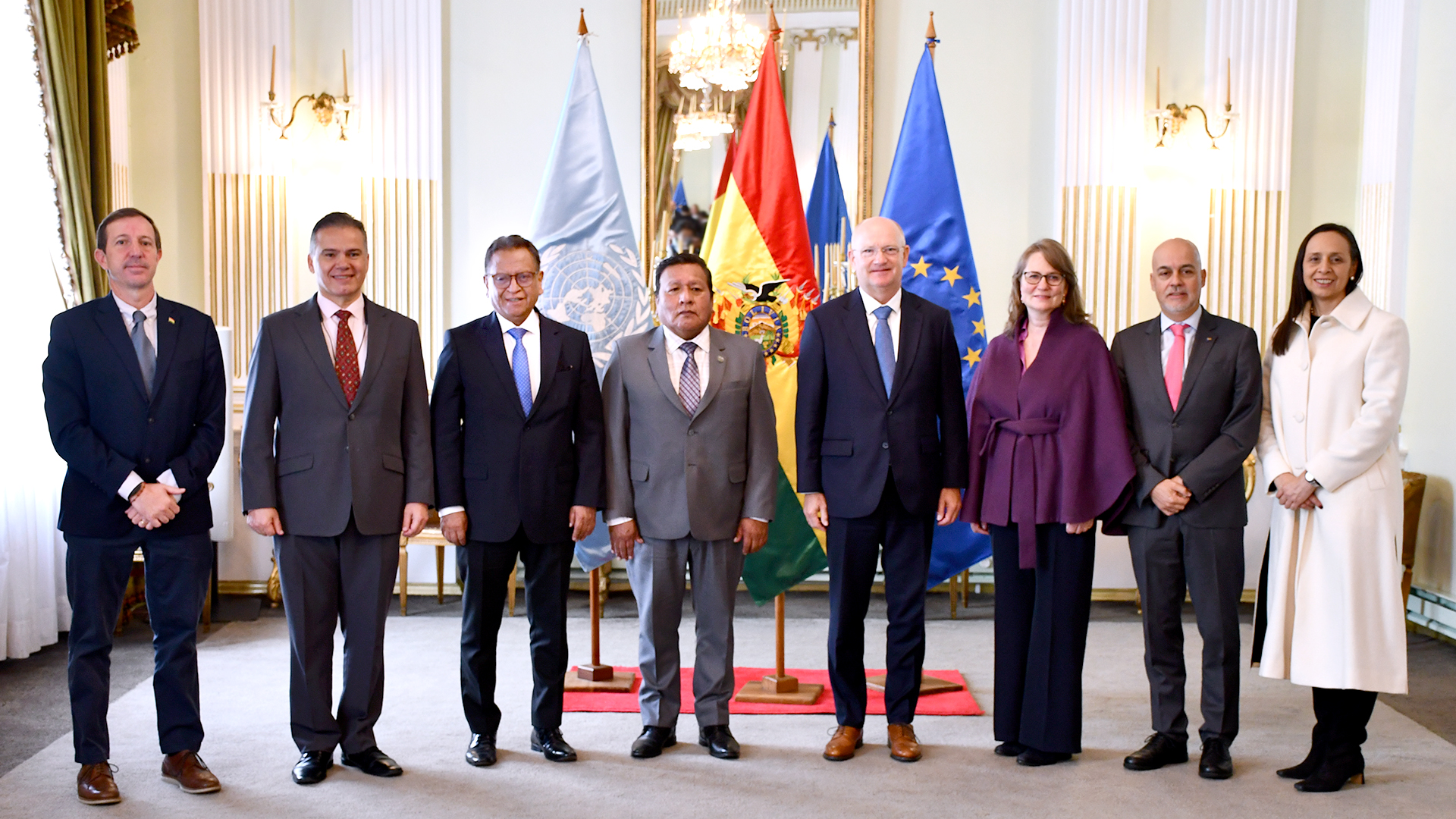 𝗕𝗼𝗹𝗶𝘃𝗶𝗮 𝗮𝗰𝘁𝗶𝘃𝗮 𝗻𝘂𝗲𝘃𝗮 𝗽𝗼𝗹𝗶́𝘁𝗶𝗰𝗮 𝗮𝗻𝘁𝗶𝗱𝗿𝗼𝗴𝗮 𝗽𝗮𝗿𝗮 𝗲𝗻𝗳𝗿𝗲𝗻𝘁𝗮𝗿 𝗮𝗹 𝗰𝗿𝗶𝗺𝗲𝗻 𝗼𝗿𝗴𝗮𝗻𝗶𝘇𝗮𝗱𝗼