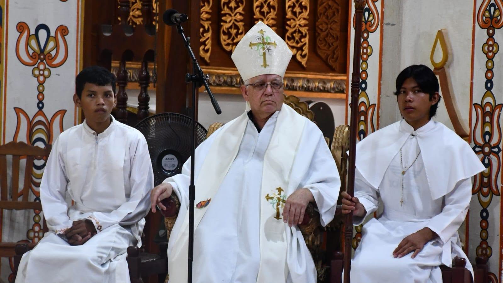 Celebración de misa.